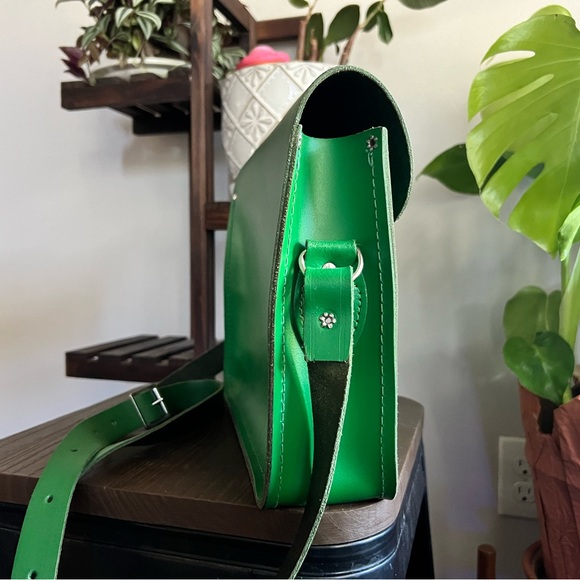 Cambridge Satchel Company 13 inch Satchel in Kelly Green Vintage - Picture 3 of 11